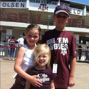 Meet your Posher, Abbie